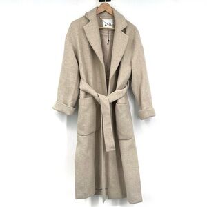 Zara Oatmeal Lapel Coat Zara Pocket Belt size XS Long Mid Length Coat size XS